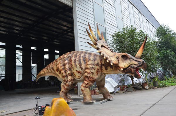 Estiracosaurio (CET-SD8)